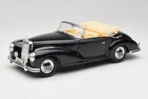 Mercedes 300SC W188 Obsidian Juodas Maisto 1:18 806B Metalas