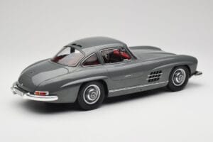 Mercedes 300SL W198 Gullwing Graphite Grey Norev 1:12 123852 Metalas - nuotrauka 2 iš 6