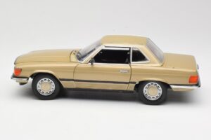 Mercedes 350 SL R107 Auksinis Sun Star 1:18 MB004 Metalas - nuotrauka 4 iš 8