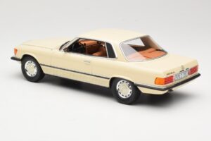 Mercedes 350 SLC C107 Baltas Cult Models 1:18 CML049-1 Metalas - nuotrauka 5 iš 6