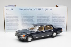 Mercedes 450 SEL 6.9 W116 Tamsiai Mėlynas Revell 1:18 8956 Metalas - nuotrauka 8 iš 8
