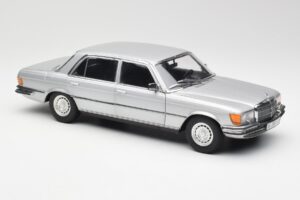 Mercedes 450 SEL 6.9 W116 Sidabrinis Revell 1:18 8955 Metalas - nuotrauka 6 iš 8