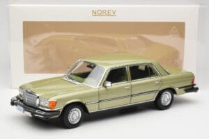 Mercedes 450 SEL W116 J.R. Ewing Dallas Sidabrinė Žalia Norev 1:18 183975 Metalas - nuotrauka 8 iš 8