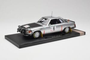 Mercedes 450 SLC 5.0 C107 Hertz #6 H. Mikkola Rally Bandama 1979 Winner Minichamps 1:18 107793206 Derva