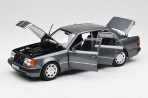 Mercedes 500 E W124 Pearl Pilkas Norev 1:18 183946 Metalas - nuotrauka 2 iš 8