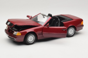Mercedes 500 SL R129 Tamsiai Raudonas Revell 1:18 8801 Metalas - nuotrauka 2 iš 8