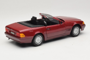 Mercedes 500 SL R129 Tamsiai Raudonas Revell 1:18 8801 Metalas - nuotrauka 3 iš 8