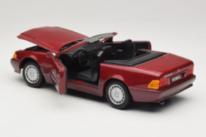 Mercedes 500 SL R129 Tamsiai Raudonas Revell 1:18 8801 Metalas - nuotrauka 5 iš 8