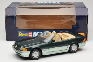 Mercedes 500 SL R129 Sidabriniai Žalias Revell 1:18 8802 Metalas - nuotrauka 8 iš 8