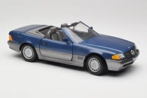 Mercedes SL 500 R129 Nautic Blue Metallic Revell 1:18 8081 Metalas - nuotrauka 6 iš 8