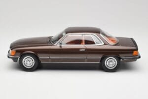 Mercedes 500 SLC C107 Beige Metallic KK-Scale 1:18 KKDC180851 Metalas - nuotrauka 3 iš 6