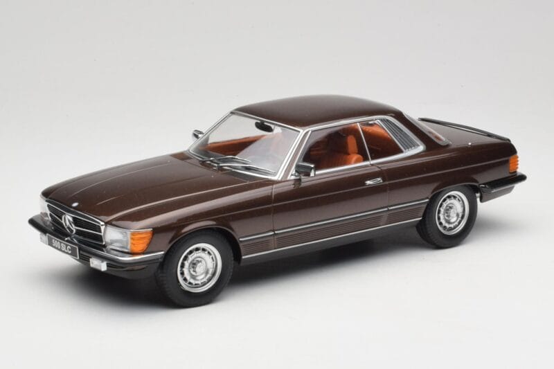 Mercedes 500 SLC C107 Beige Metallic KK-Scale 1:18 KKDC180851 Metalas