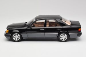 Mercedes 500E W124 Juodas Riboto Leidimo Norev 1:18 183949 Metalas - nuotrauka 4 iš 12