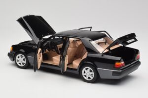 Mercedes 500E W124 Juodas Riboto Leidimo Norev 1:18 183949 Metalas - nuotrauka 5 iš 12