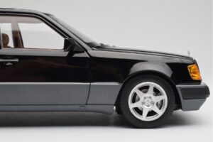 Mercedes 500E W124 Juodas Riboto Leidimo Norev 1:18 183949 Metalas - nuotrauka 8 iš 12