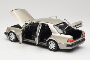 Mercedes 500E W124 Smoke Silver Pardavėjo Leidimas Norev 1:18 B66040724 Metalas - nuotrauka 5 iš 8