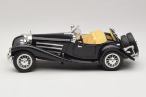 Mercedes 500K Roadster Juodas Bburago 1:18 3020-P2 Metalas - nuotrauka 4 iš 8