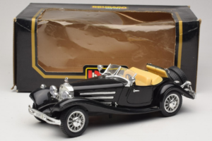Mercedes 500K Roadster Juodas Bburago 1:18 3020-P2 Metalas - nuotrauka 8 iš 8