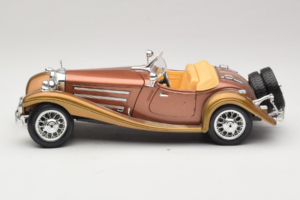 Mercedes 500K Roadster Varis Metallic Bburago 1:18 3020-P1 Metalas - nuotrauka 4 iš 8