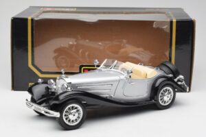 Mercedes 500K Roadster Sidabrinis Bburago 1:18 3020-M1 Metalas - nuotrauka 8 iš 8