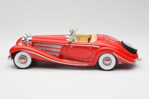 Mercedes 500K Special Roadster Raudonas Maisto 1:18 56058 Metalas - nuotrauka 4 iš 8