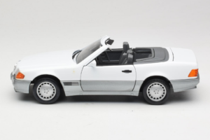 Mercedes 500 SL R129 Baltas Roadtough 1:18 92048 Metalas - nuotrauka 4 iš 8