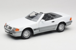 Mercedes 500 SL R129 Baltas Roadtough 1:18 92048 Metalas