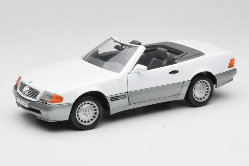 Mercedes 500 SL R129 Baltas Roadtough 1:18 92048 Metalas