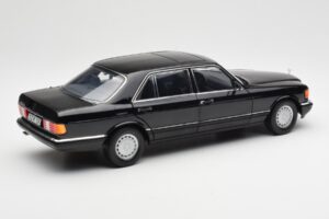 Mercedes 560 SEL W126 Juodas Dilerio Leidimas Norev 1:18 B66040599 Metalas - nuotrauka 3 iš 8