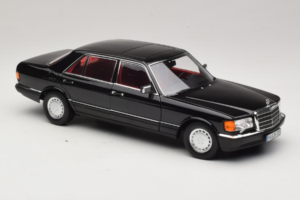 Mercedes 560 SEL W126 Juodas Su Raudonu Salonu Norev 1:18 183788 Metalas - nuotrauka 6 iš 8