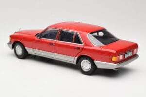 Mercedes 560 SEL W126 Raudonas Norev 1:18 183463 Metalas - nuotrauka 7 iš 8
