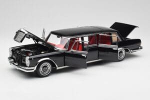 Mercedes 600 Pullman W100 Juodas NZG 1:18 1071/50 Metalas - nuotrauka 2 iš 8