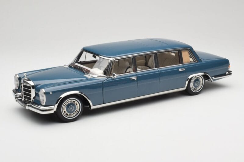 Mercedes 600 Pullman W100 Mėlynas NZG 1:18 B66040707 Metalas