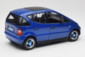 Mercedes A-Class W168 Tamsiai Mėlynas Maisto 1:18 B66005219 Metalas - nuotrauka 3 iš 8