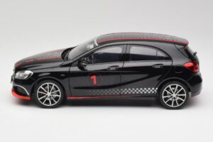 Mercedes A-Class W176 AMG Juodas Norev 1:18 183596 Metalas - nuotrauka 4 iš 8