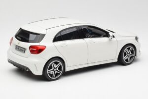 Mercedes A-Class W176 Cirrus Baltas Norev 1:18 B66960126 Metalas - nuotrauka 3 iš 8