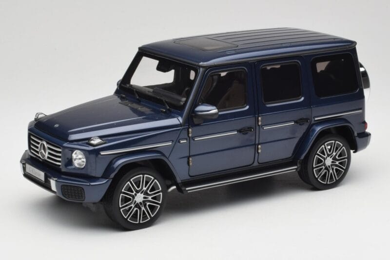 Mercedes AMG G 63 L W465 Tamsiai Mėlynas Norev 1:18 B66960663 Metalas