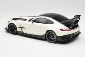 Mercedes AMG GT C190 Black Series Designo Diamond Baltas Metallic Minichamps 1:18 155032022 Metalas - nuotrauka 5 iš 6