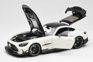 Mercedes AMG GT C190 Black Series Diamond White Metallic Minichamps 1:18 110032020 Metalas - nuotrauka 2 iš 8