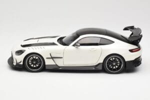 Mercedes AMG GT C190 Black Series Diamond White Metallic Minichamps 1:18 110032020 Metalas - nuotrauka 4 iš 8