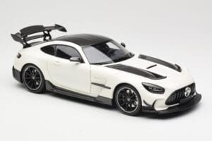 Mercedes AMG GT C190 Black Series Diamond White Metallic Minichamps 1:18 110032020 Metalas - nuotrauka 6 iš 8