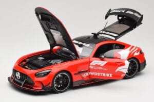 Mercedes AMG GT C190 Black Series Safety Car F1 2024 Minichamps 1:18 110032090 Metalas - nuotrauka 2 iš 8