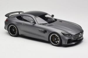 Mercedes AMG GT R C190 Matinis Pilkas Metalinis Minichamps 1:18 155036026 Metalas - nuotrauka 4 iš 6