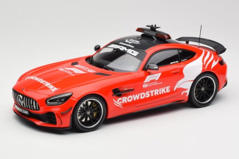 Mercedes AMG GT R C190 Safety Car F1 2021 Minichamps 1:18 155036095 Metalas