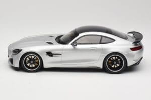 Mercedes AMG GT R C190 Sidabrinis Minichamps 1:18 155036025 Metalas - nuotrauka 3 iš 6