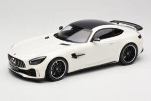 Mercedes AMG GT R C190 Baltas Metalinis Minichamps 1:18 155036028 Metalas