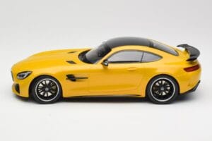 Mercedes AMG GT R C190 Geltonas Minichamps 1:18 155036021 Metalas - nuotrauka 3 iš 6