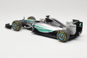 Mercedes AMG Petronas W06 Hybrid #44 L. Hamilton F1 World Champion 2015 Minichamps 1:18 186150044 Metalas - nuotrauka 5 iš 6