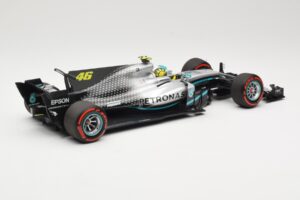 Mercedes AMG Petronas W08 V. Rossi Ride Swap Valencia December 2019 Minichamps 1:18 110191746 Metalas - nuotrauka 2 iš 6