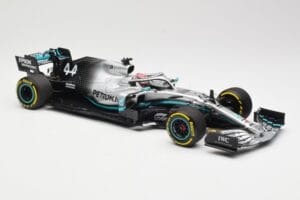 Mercedes AMG Petronas W10 #44 L. Hamilton Winner Chinese GP 2019 Minichamps 1:18 110190344 Metalas - nuotrauka 4 iš 6